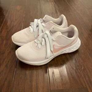 Light Pink Nike Sneakers - Size 11 (US Women’s)